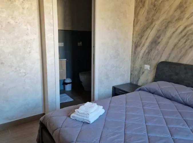 Piazza Duomo 3* Tuscania