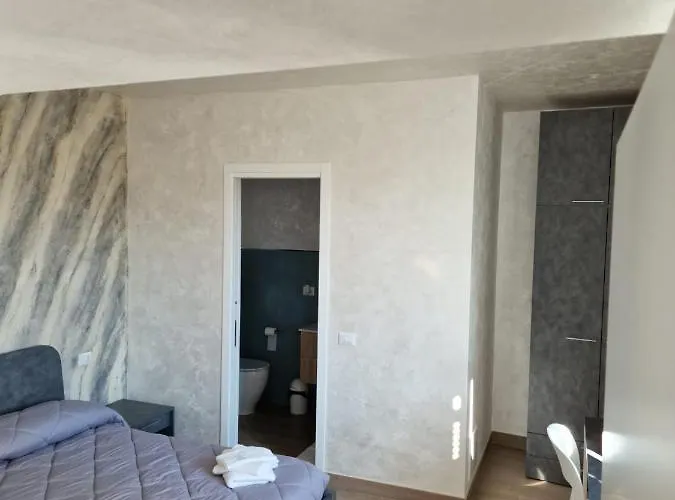 Piazza Duomo 3* Tuscania